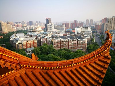 湖北省武漢市武昌區黃鶴樓東路靠近奇石館